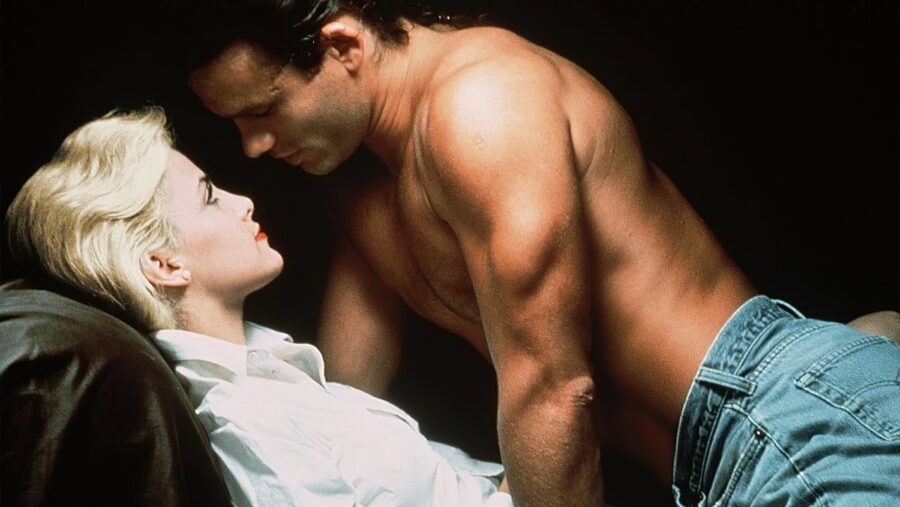 Two Moon Junction (1988) จะต้องลองรักสักกี่ครั้ง - Two Moon Junction